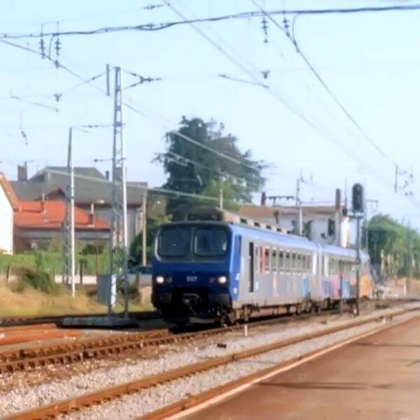 Z2 arrivant à Pamiers depuis Foix