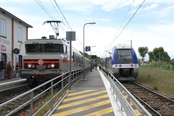 CC6570 à Saverdun 2013